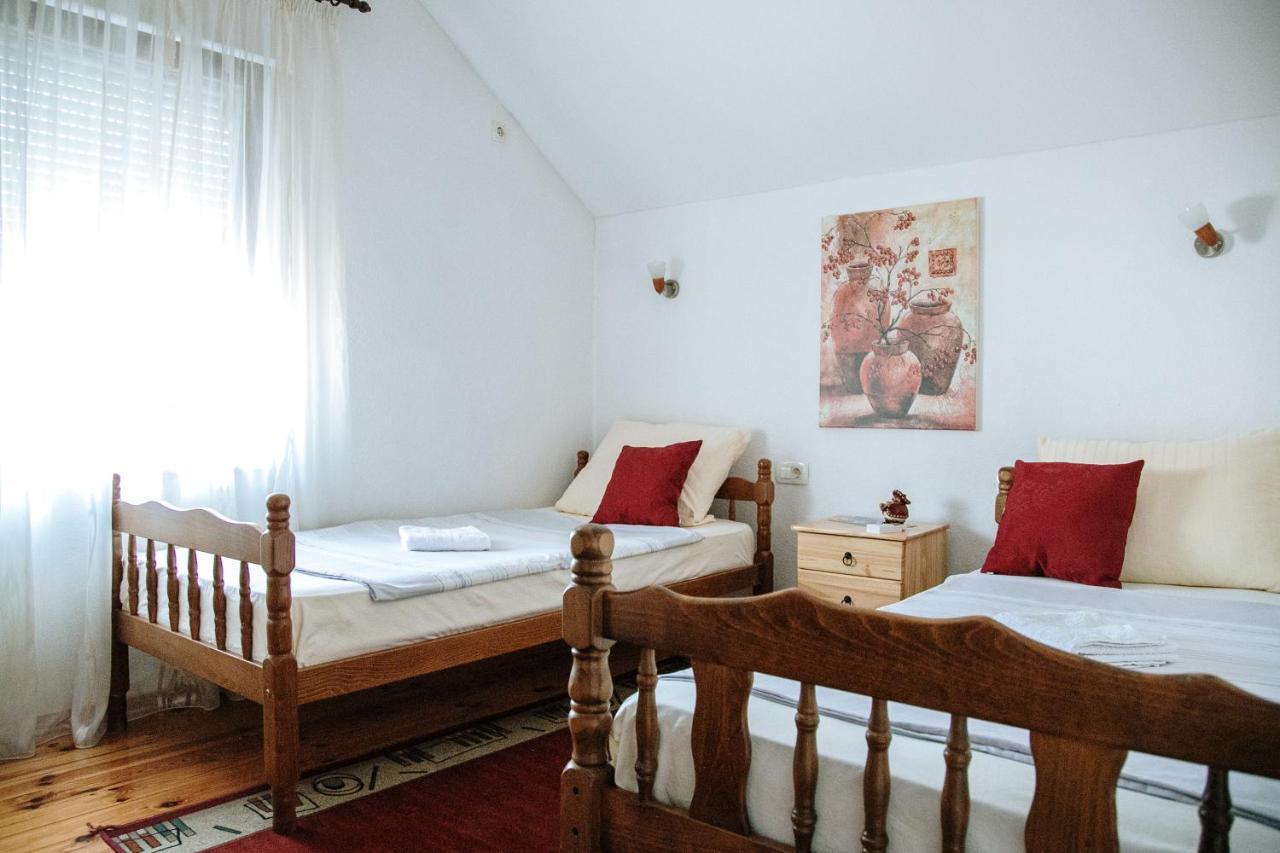 מוסטר Apartment Ikar מראה חיצוני תמונה